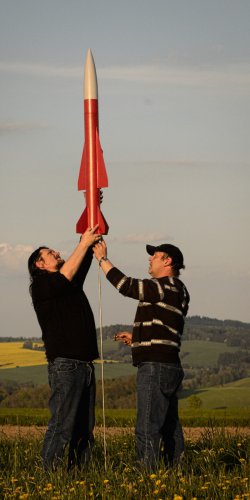 dsc_0236 vojta s polomaketou protilodni strely na 250 - 320 ns rw